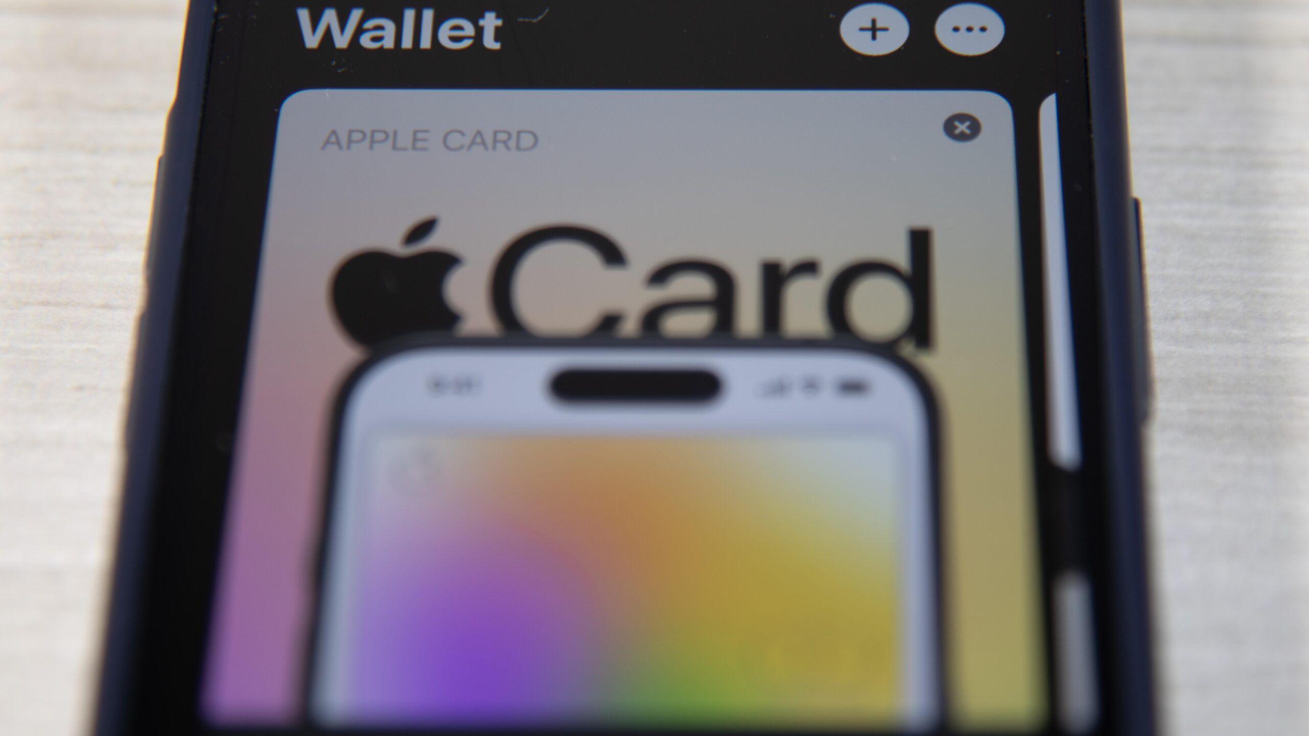 Why You Can’t Tap to Pay for Cannabis Delivery (Yet)